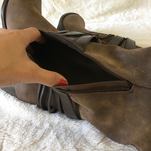 Rampage SOPHIE Knee-High Boot. - Picture 4 of 8